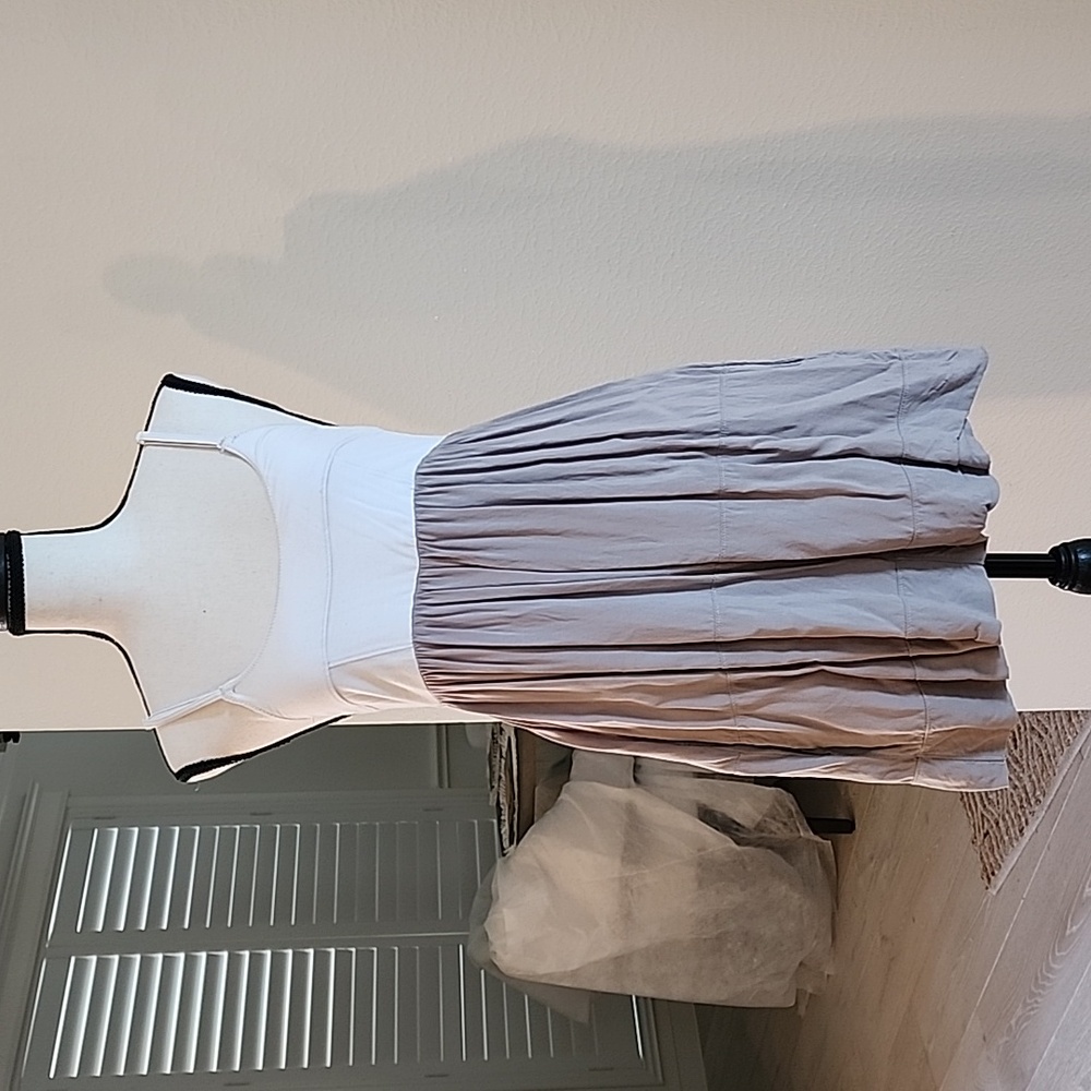 Soft stretchy dress with pockets - S